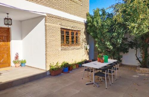 San Jeronimo Casa | Preciosa casa grande con patio en Sevilla 8PAX