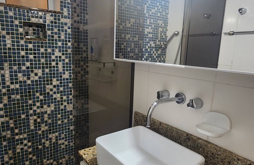 Leme Apartamento | Precioso Apartamento en la Playa de Leme, la Zona más Segura en Copacabana