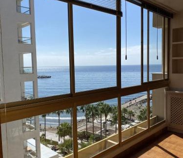 Marbella Seafront Promenade Apartamento | Precioso apartamento en primera línea de playa