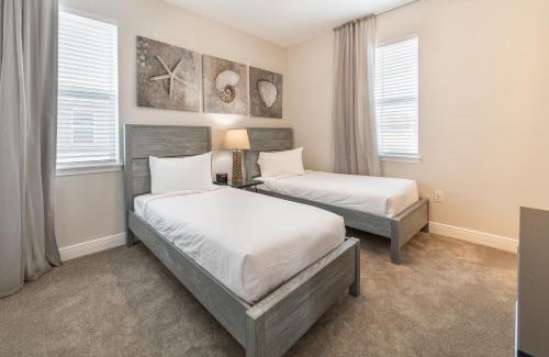 West Kissimmee Casa | Precious Home Near Disney With Private Pool, Theater Room And Waterpark & Resort Access At Encore Resort Reunion - 7449Mr