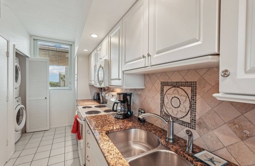 Longboat Key Apartamento | Disfrutar de maravillosas puestas de sol frente al mar directas de este condominio en Beachplace ~ Longboat Key, FL