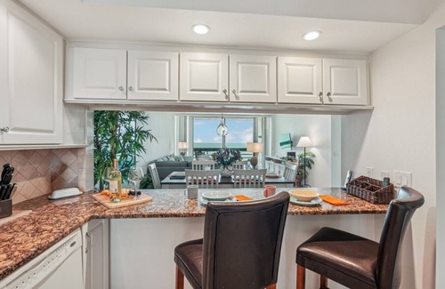 Longboat Key Apartamento | Disfrutar de maravillosas puestas de sol frente al mar directas de este condominio en Beachplace ~ Longboat Key, FL