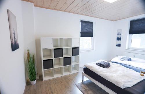Neupetershain Nord Apartamento | Preiswerte Apartments für Monteure, WLAN, Smart-TV & kostenfreie Parkplätze