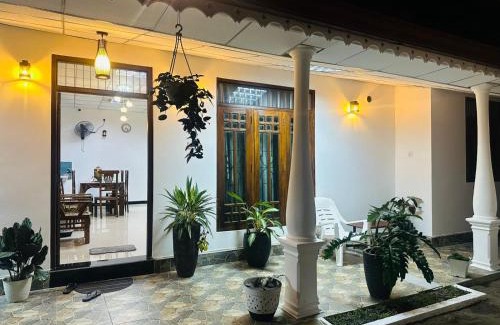 Seeduwa - Katunayake Cama Y Desayuno | Prem villa - Near Airport