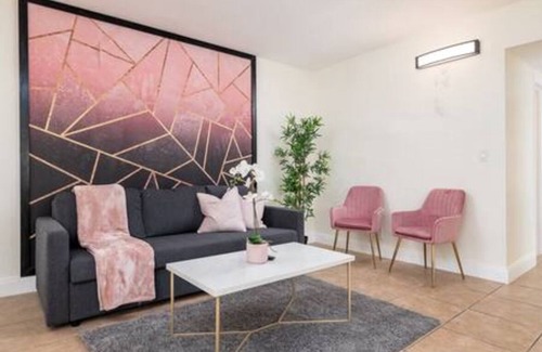 Coral Shores Apartamento | Premier 2-Bedroom Apartment in Prime Area in FLL