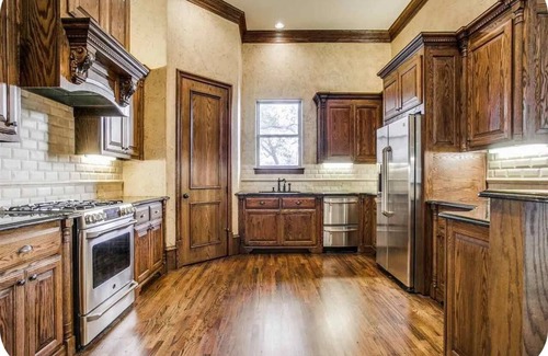 Van Zandt County Casa | Premier country house with top amenities in Ben Wheeler near Canton Trade Days