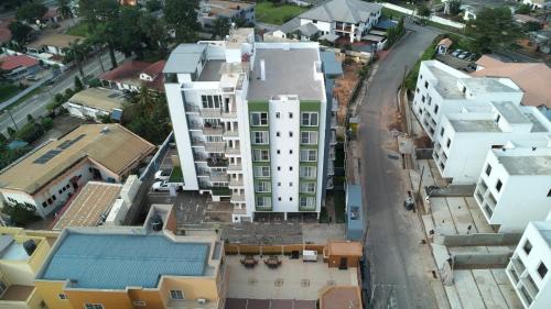 East Legon Apartamento | Premier Executive Apartment - The Ivy, East Legon
