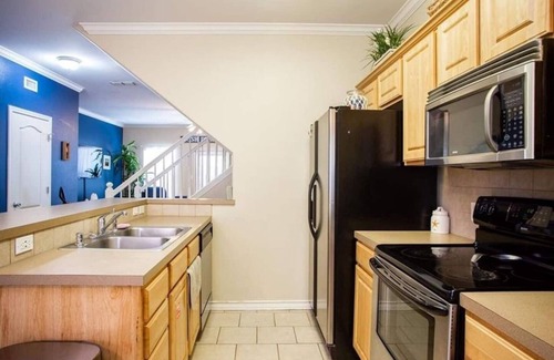 Corpus Christi Casa | ⭐⭐⭐⭐⭐ PREMIER HOSTED PADRE POOLSIDE PARADISE - 3 mins to BEACH and GREAT DINING!