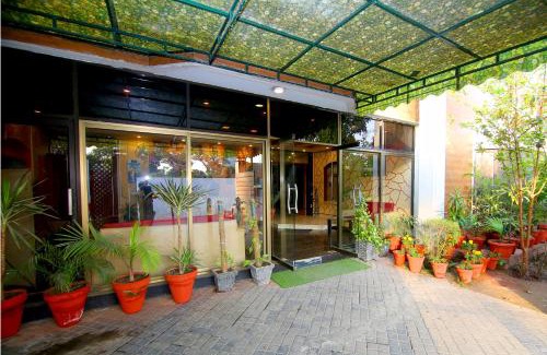 Lahore Hotel | Premier inn Mall Lahore