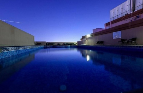 Al Muraqqabat Apartamento | Premier King Room Near By Al Dana Centre