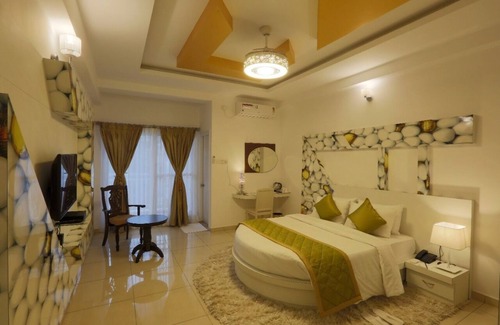 Brookefield Hotel | Premier Suites Business Hotel