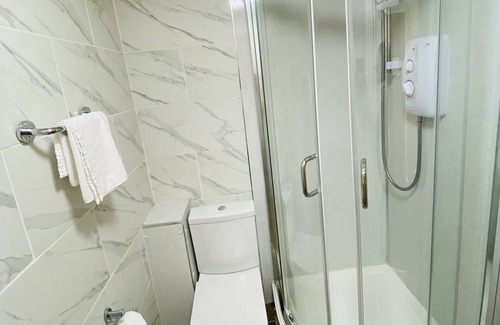 Loxford Casa | PremierLux Serviced Apartments