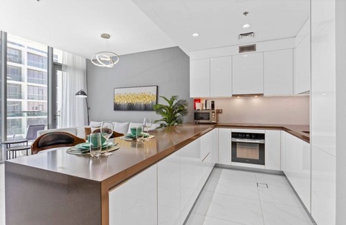 Dubai Apartamento | Premium 1-BR with Exquisite Layout in District One
