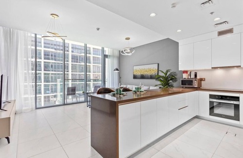 Dubai Apartamento | Premium 1-BR with Exquisite Layout in District One