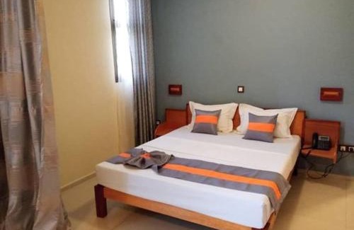 Mahmoorganj Apartamento | Premium 2 Bhk Green Suites