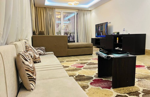 Agouza Apartamento | Premium 3 Bedroom Apartment Stylish Interiors and Three Bathrooms