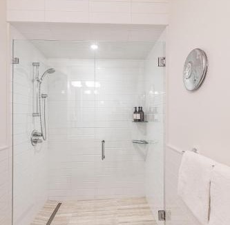 Whistler Village Casa | Premium 4-Bedroom Chalet