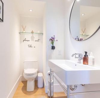 Whistler Village Casa | Premium 4-Bedroom Chalet