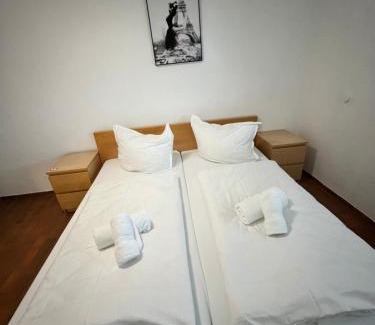 Heidenheim an der Brenz Apartamento | Premium Apartment 70qm 2,5 Zimmer Küche, Smart TV, Garage, WiFi