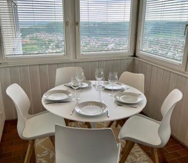 Heidenheim an der Brenz Apartamento | Premium Apartment 70qm 2,5 Zimmer Küche, Smart TV, Garage, WiFi