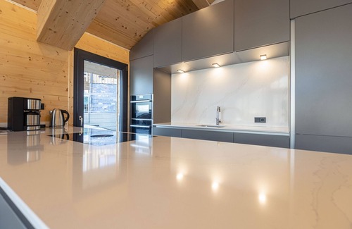 Haus im Ennstal Chalet De Esquí | Premium Chalet with 3 bedrooms and sauna & outdoor bathtub