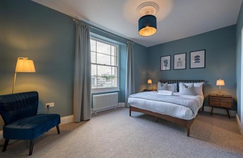 Clifton Casa | Premium Designer 4 Bedroom Home in Clifton - 3 Bathrooms & Cinema Room