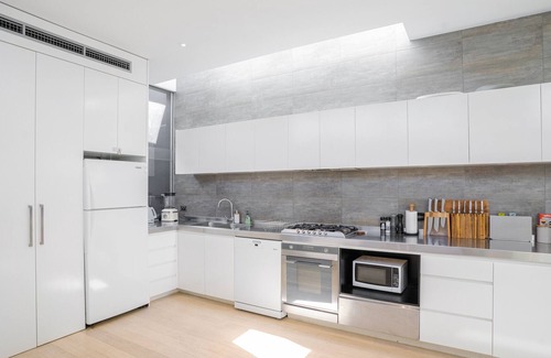 South Melbourne Casa | Premium double story terrace house ~ 5★ Location