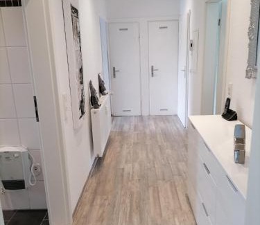 Zweibruecken Apartamento | Premium Ferienwohnung "Christine ", Zentrale ruhige Stadtlage 100 QM Ebenerdige Dusche Terasse Kaminofen