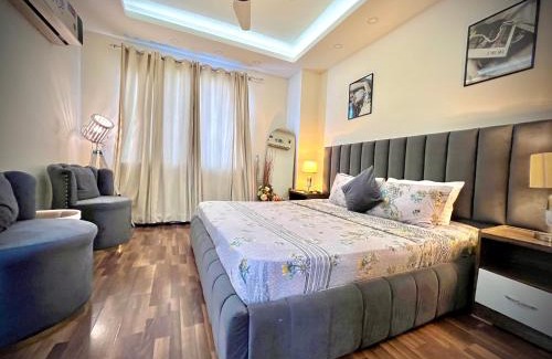 Loralai District Apartamento | Premium Goldcrest Living Modern Apartments Near Lahore Airport & MM Alam Road