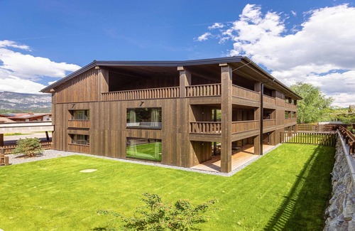 Haus im Ennstal Apartamento | Apartamento vacacional premium con sauna y jardín