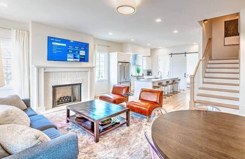 Hillsboro West End Casa | Premium Home Game Room 13 Beds
