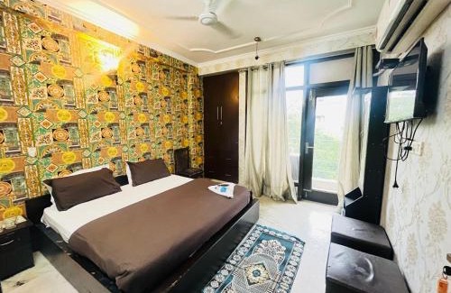 Mahipalpur Extension Hotel | Premium Hotel IN CR Park