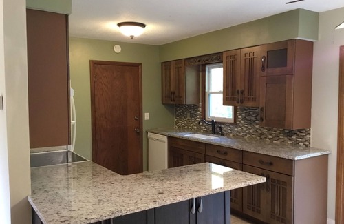 Apple Valley Casa | Premium Location,, Apple Valley Home on Scott Park!