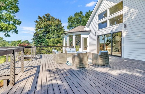 Brentwood Casa | Premium Luxury 4BR in Brentwood