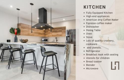 West Perrine Casa | Premium Miami Villa Resort Pool, Golf & BB Court L05