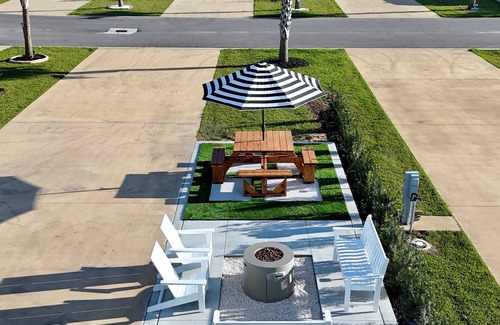 Foley Alquiler De RV | Premium RV Site ⛱️ Resort Amenities 👙Heated Pool🎢 Near OWA & Beaches 🐚🏝️🌊!