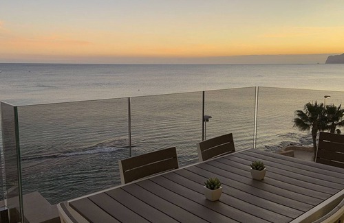 Calpe Apartamento | Apartamento Premium con vistas al mar de 3 dormitorios