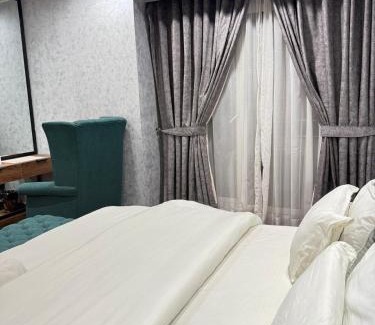 Lahore Apartamento | Premium Signature Luxuary Penta Square Appartments DHA Phase 5 Lahore