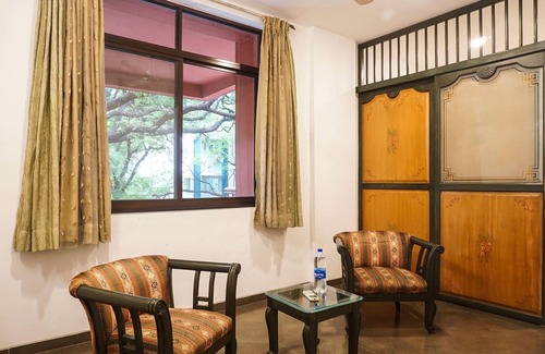Deccan Gymkhana Casa | Premium Stays Near Fergusson College