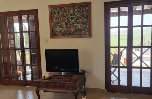 Agios Dimitrianos Villa | Villa chipriota de piedra con piscina privada a 20 minutos de Paphos y Latchi Beach