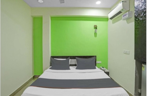 Lajpat Nagar Cama Y Desayuno | premium villa 2