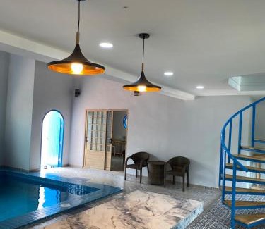 Nong Phai Kaeo Cama Y Desayuno | Premium Villa