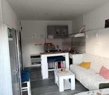 Inija Apartamento | Prenoćište Inđija Hrvić