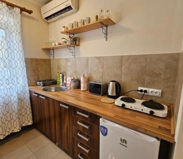 Novi Banovci Apartamento | Prenoćište Lana 2