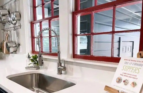 Conway Casa | Preppy Pad of Conway
