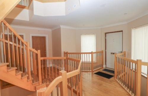 Pembroke Dock Casa | Preseli Heights