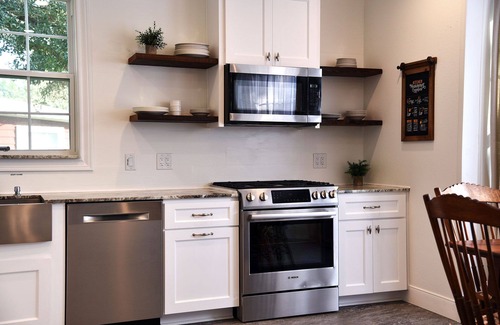 Stafford Casa | Present Street Place - 20min to Rodeo, NRG, Med Center