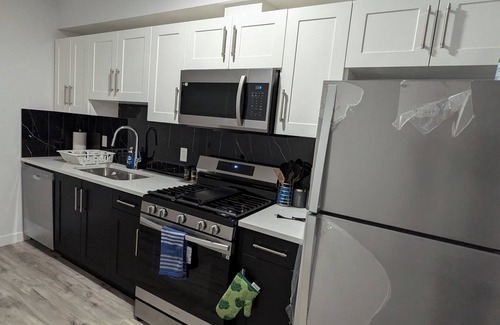 Southwest Edmonton Casa | President's Choice: Basement Guest Suite