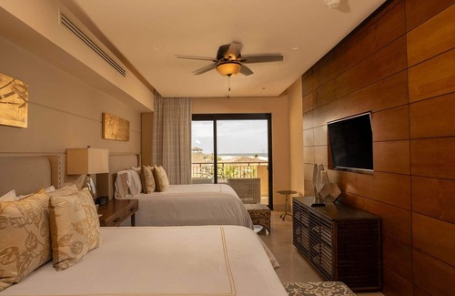 Los Cangrejos II y III Complejo | Presidential Suite- Ocean View-Cabo San Lucas Pacific Dunes, Oct 26-Nov 2, 2024
