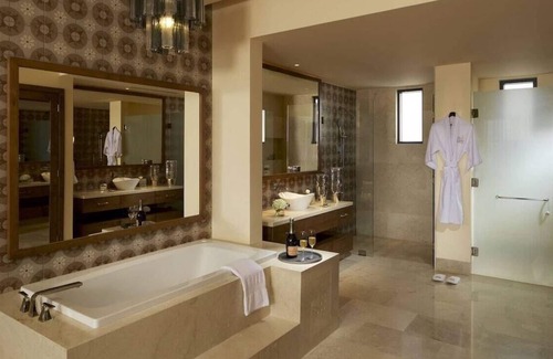 Los Cangrejos II y III Complejo | Presidential Suite- Ocean View-Cabo San Lucas Pacific Dunes, Oct 26-Nov 2, 2024